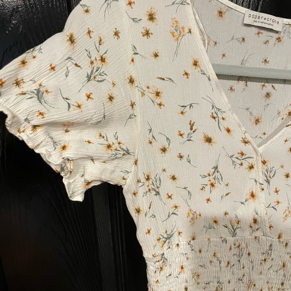 Crop top floral shirt - Picture 3 of 3